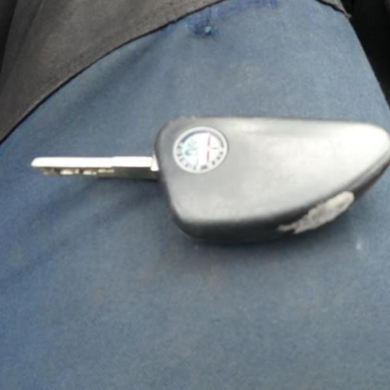 Air bag conducteur ALFA ROMEO 147 Photo n°9