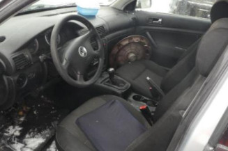 Compresseur clim VOLKSWAGEN PASSAT 4