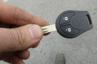 Moteur essuie glace arriere NISSAN JUKE