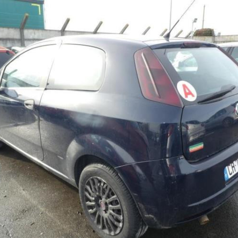 Alternateur FIAT GRANDE PUNTO Photo n°7