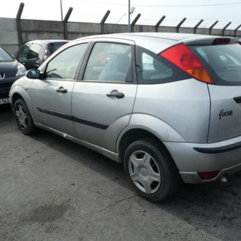 Air bag conducteur FORD FOCUS 1 Photo n°4
