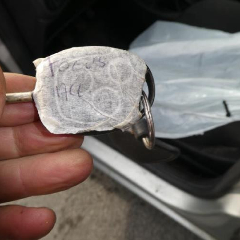 Air bag conducteur FORD FOCUS 1 Photo n°11