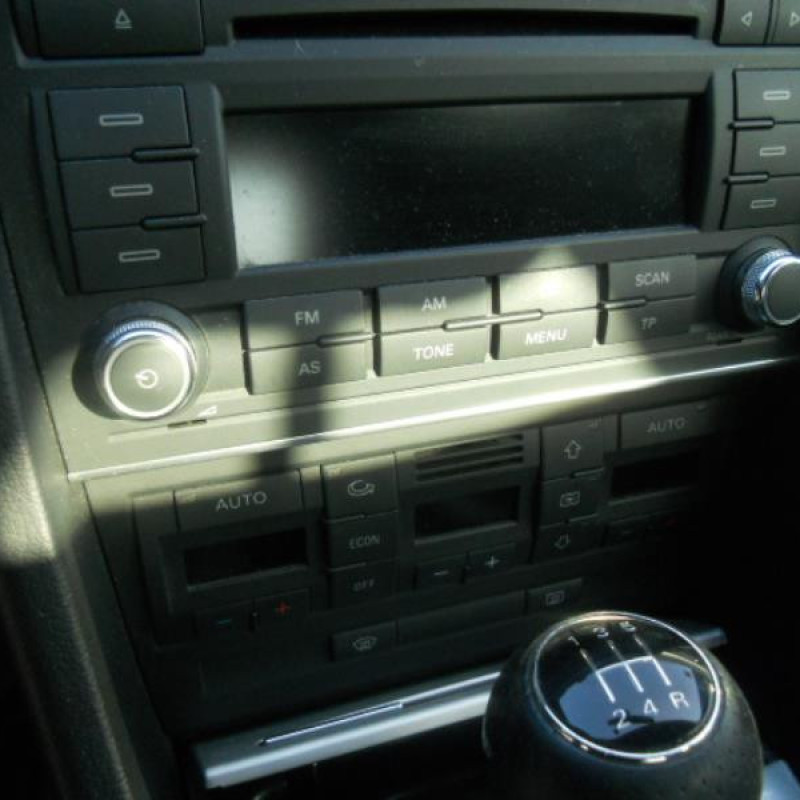 Trappe d'essence AUDI A4 2 Photo n°8