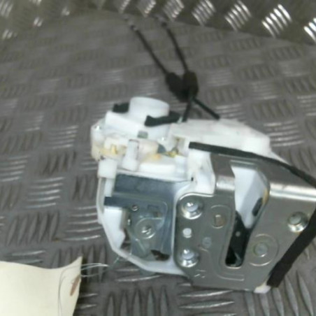 Serrure arriere droit SUZUKI SWIFT 4 Photo n°1