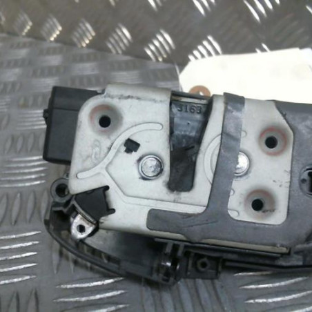 Serrure avant droit FORD FOCUS 3