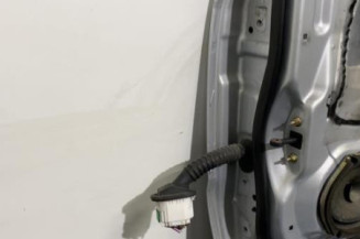 Porte avant droit MAZDA 626 4