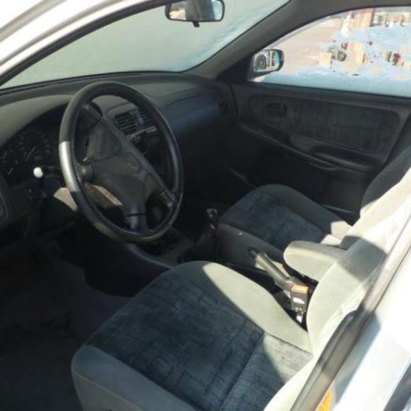 Porte avant droit MAZDA 626 4 Photo n°9