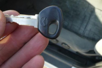 Porte avant droit MAZDA 626 4