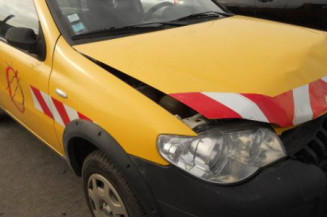 Feu arriere stop central FIAT STRADA