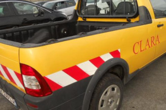Feu arriere stop central FIAT STRADA