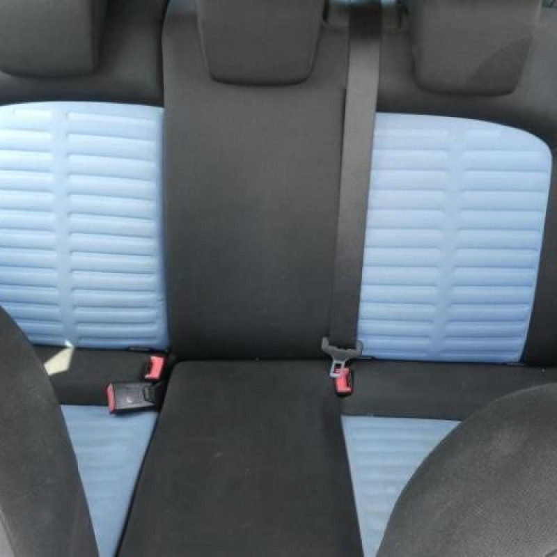Malle/Hayon arriere FIAT GRANDE PUNTO Photo n°8