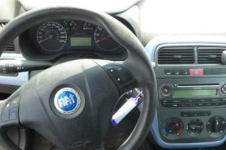 Malle/Hayon arriere FIAT GRANDE PUNTO