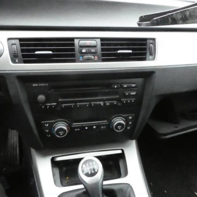 Commande chauffage BMW SERIE 3 E90 Photo n°10