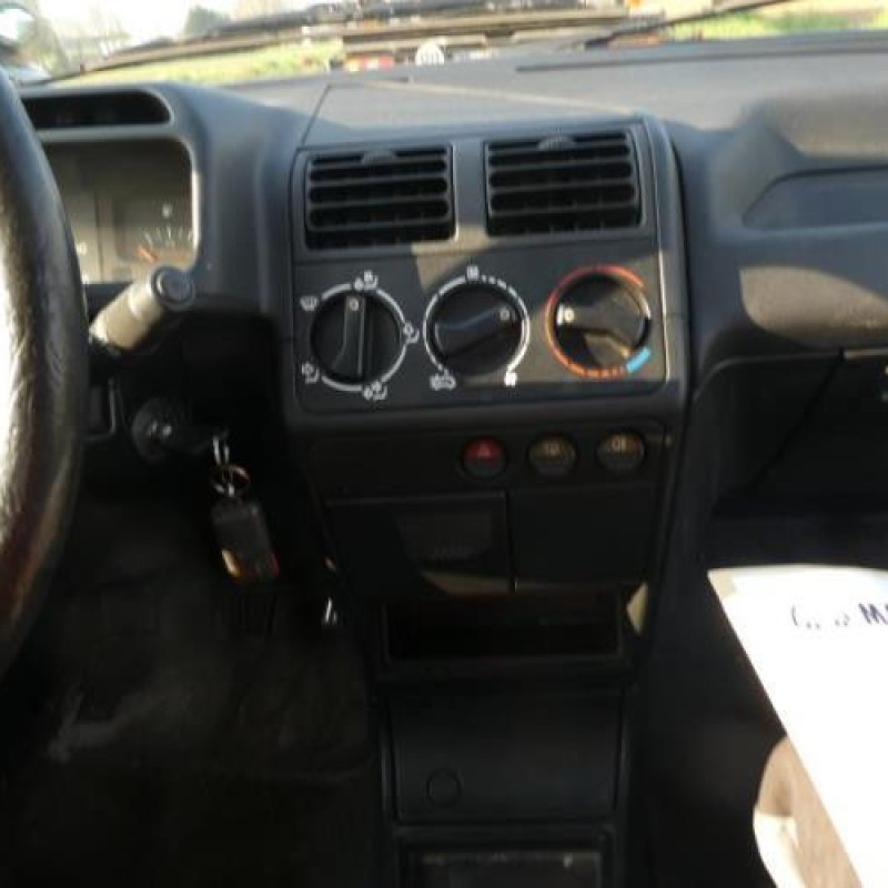 Retroviseur droit PEUGEOT 205 Photo n°10