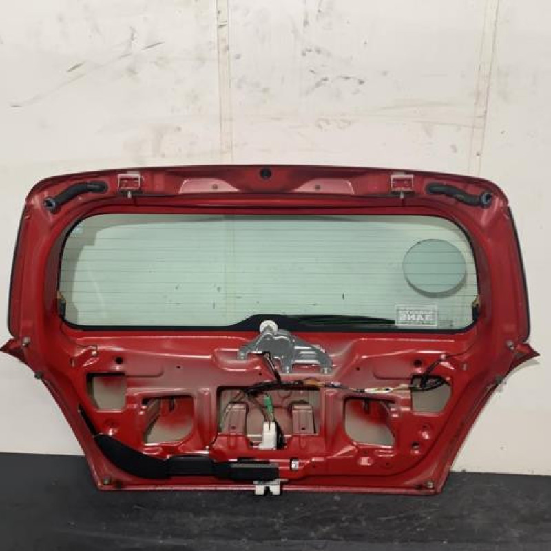 Malle/Hayon arriere SUZUKI SWIFT 3 Photo n°4