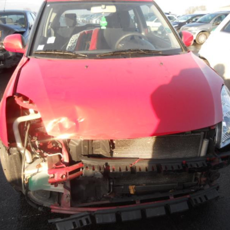 Malle/Hayon arriere SUZUKI SWIFT 3 Photo n°6