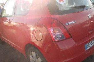 Malle/Hayon arriere SUZUKI SWIFT 3