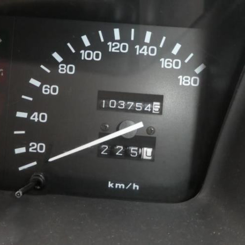 Volant ROVER 100 Photo n°8