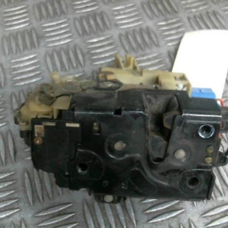 Serrure avant gauche SEAT IBIZA 3 Photo n°4