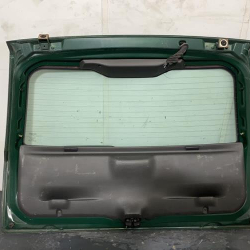 Malle/Hayon arriere FIAT PUNTO 2 Photo n°2