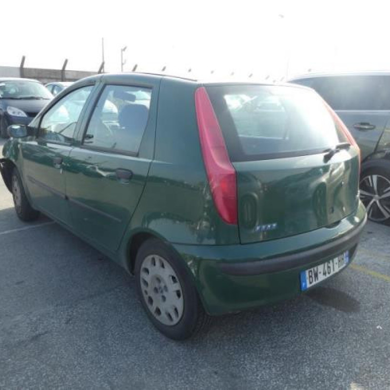 Malle/Hayon arriere FIAT PUNTO 2 Photo n°6