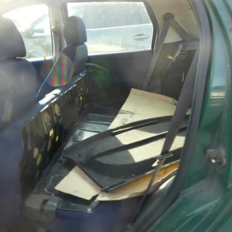 Malle/Hayon arriere FIAT PUNTO 2 Photo n°8