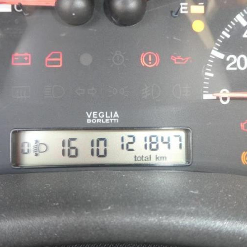 Malle/Hayon arriere FIAT PUNTO 2 Photo n°11