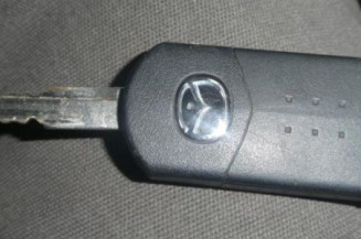 Malle/Hayon arriere MAZDA 5 1