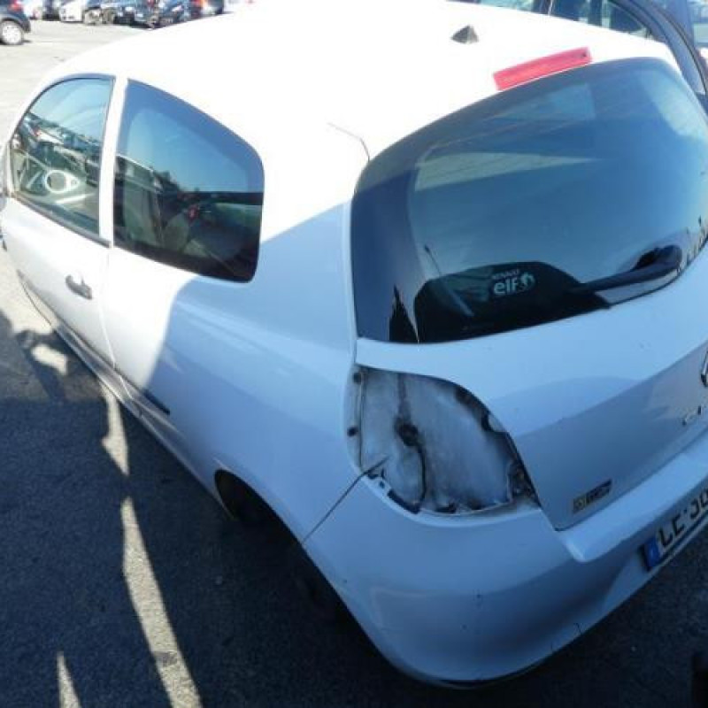 Air bag conducteur RENAULT CLIO 3 Photo n°4