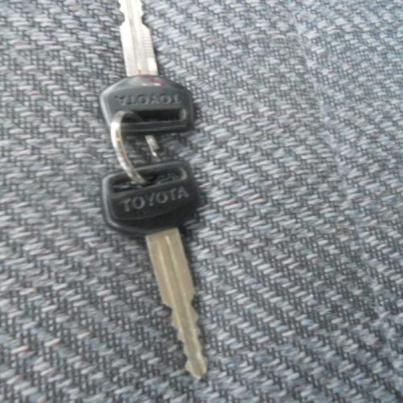 Malle/Hayon arriere TOYOTA COROLLA 8 Photo n°10