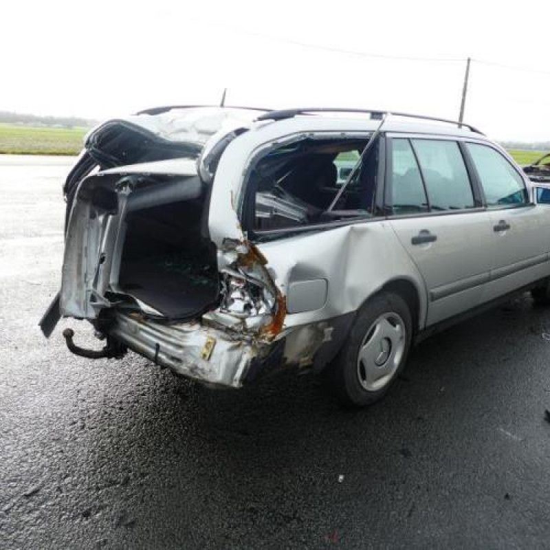 Pare soleil gauche MERCEDES CLASSE E 210 Photo n°5