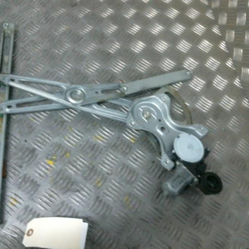 Leve vitre electrique avant droit TOYOTA AURIS 1 Photo n°2