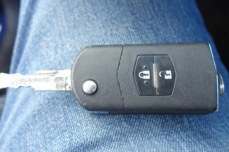 Porte avant droit MAZDA 3 1