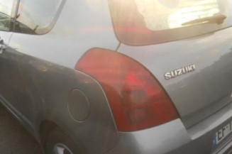 Retroviseur droit SUZUKI SWIFT 3