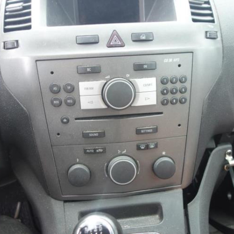 Compteur OPEL ZAFIRA B Photo n°9