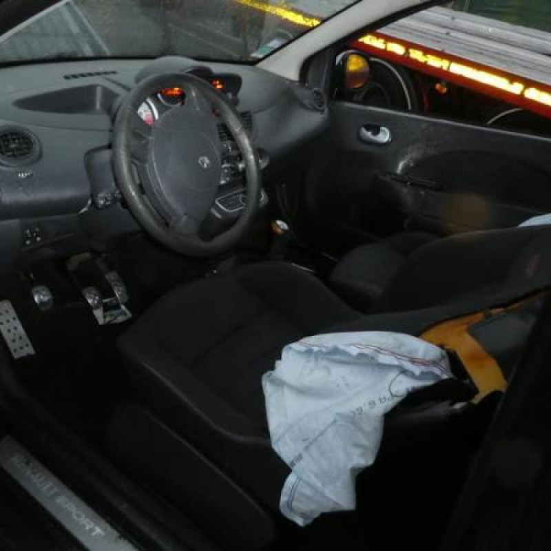 Etrier avant droit (freinage) RENAULT TWINGO 2 Photo n°8