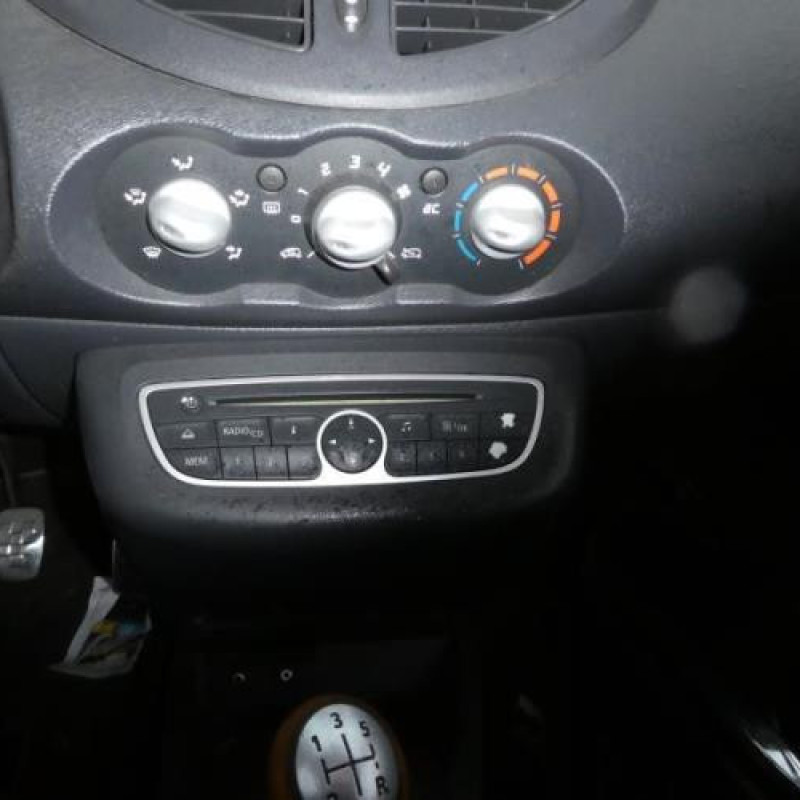Etrier avant droit (freinage) RENAULT TWINGO 2 Photo n°11