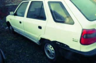 Calandre SKODA FELICIA