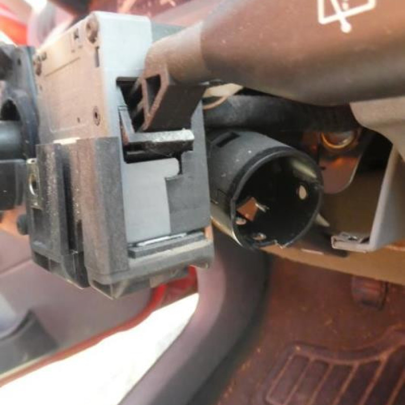 Porte avant droit RENAULT CLIO 1 Photo n°15