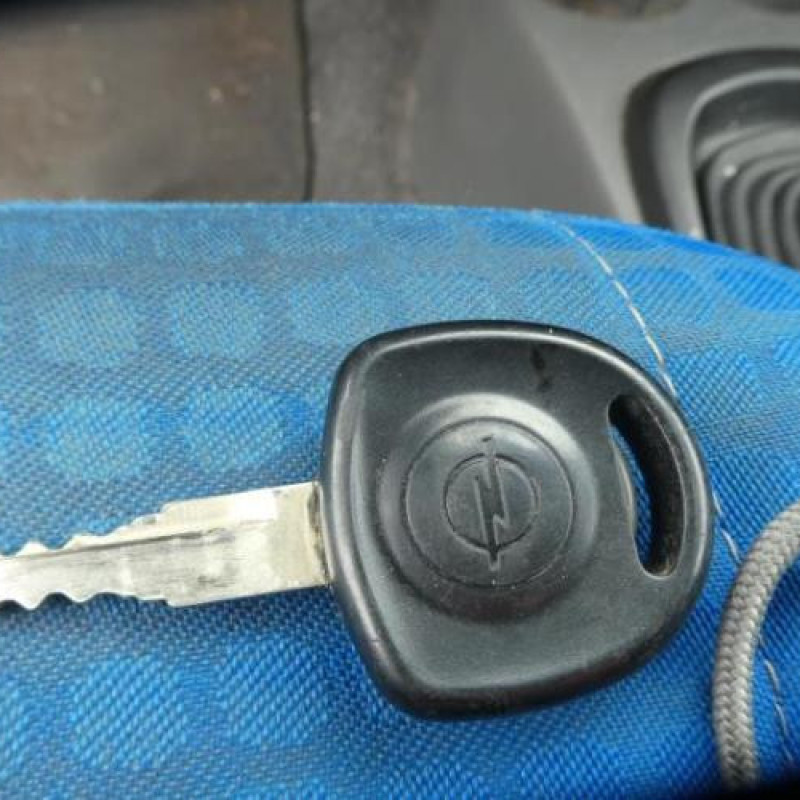 Serrure avant droit OPEL AGILA A Photo n°11
