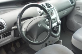 Serrure avant droit CITROEN XSARA PICASSO