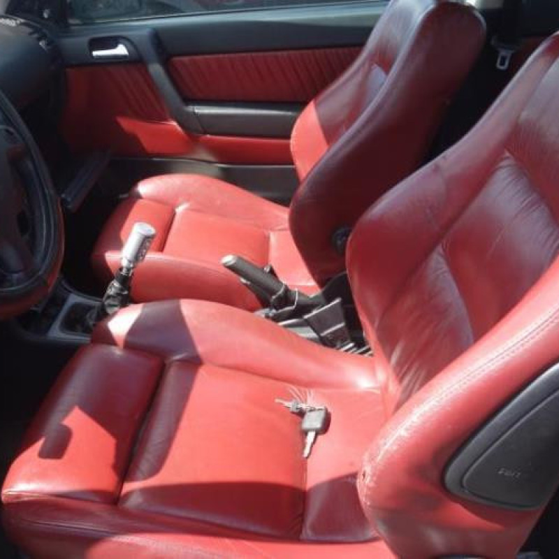 Boite a gants OPEL ASTRA G Photo n°9