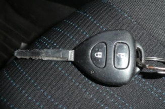 Malle/Hayon arriere TOYOTA AURIS 1