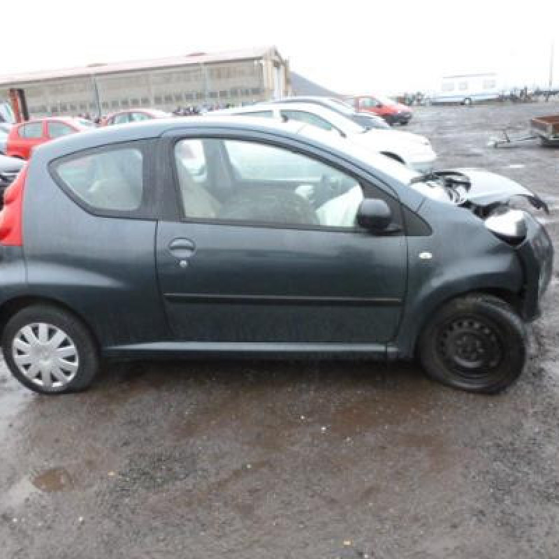 Serrure avant droit PEUGEOT 107 Photo n°4