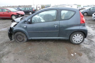 Serrure avant droit PEUGEOT 107