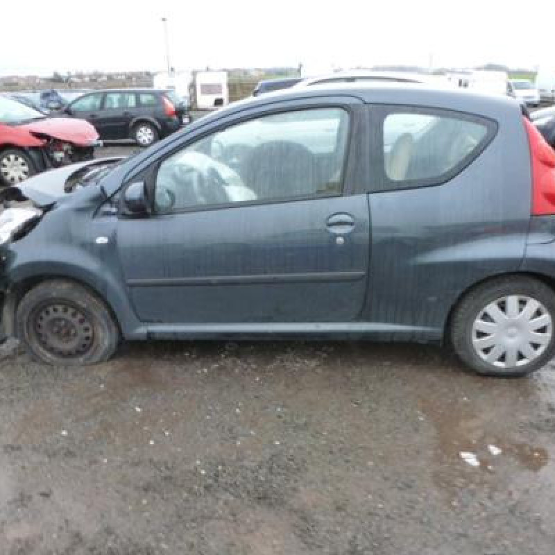 Serrure avant droit PEUGEOT 107 Photo n°6