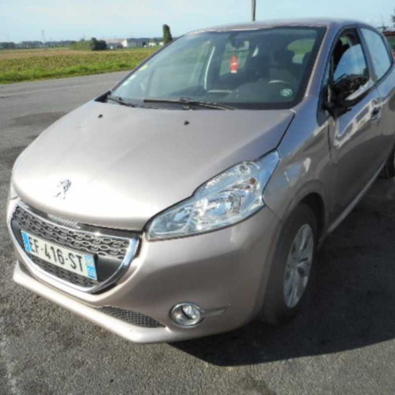 Trappe d'essence PEUGEOT 208 1 Photo n°3