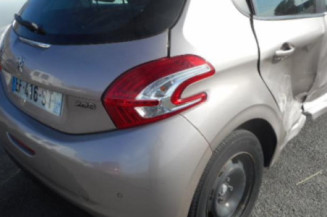 Trappe d'essence PEUGEOT 208 1