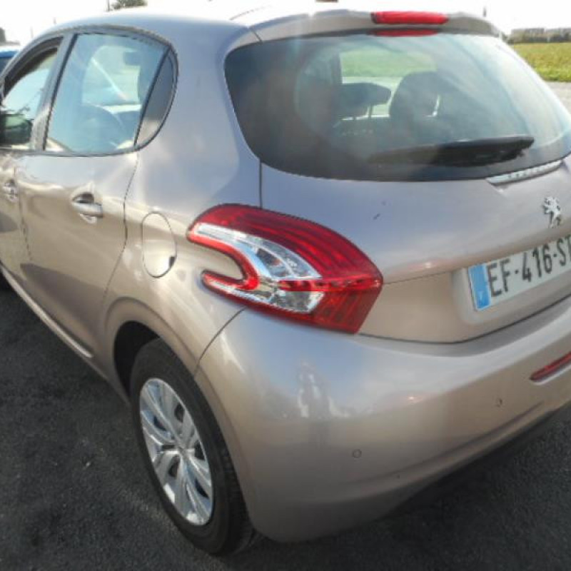 Trappe d'essence PEUGEOT 208 1 Photo n°8
