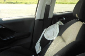 Trappe d'essence PEUGEOT 208 1
